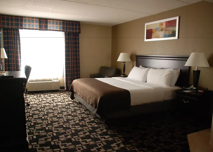 The Plaza Hotel And Suites